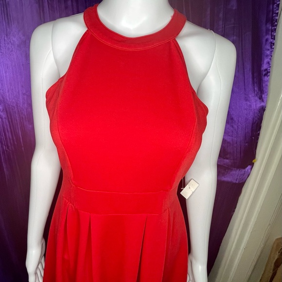 BERYDRESS SMALL RED BACKLESS DRESS STRETCH - Picture 9 of 11